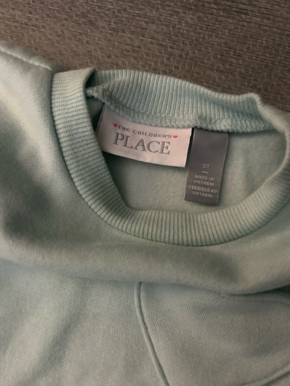 The Children's Place Mint Ruffle Heart Sweatshirt. Size 3T
